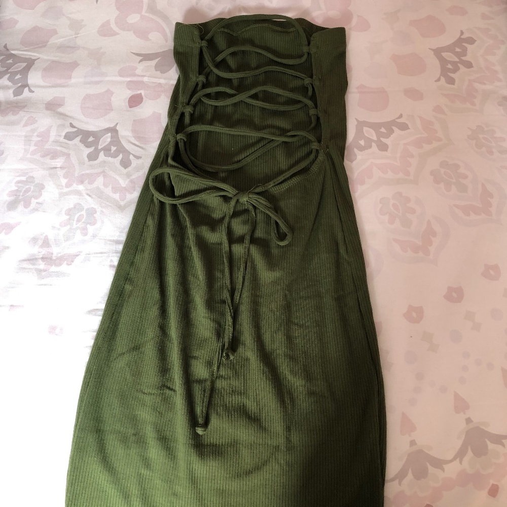 STRAPLESS OLIVE COLOURED PARTY DRESS - Picture 2 of 2